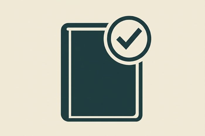 Ícone de livro fechado com check
